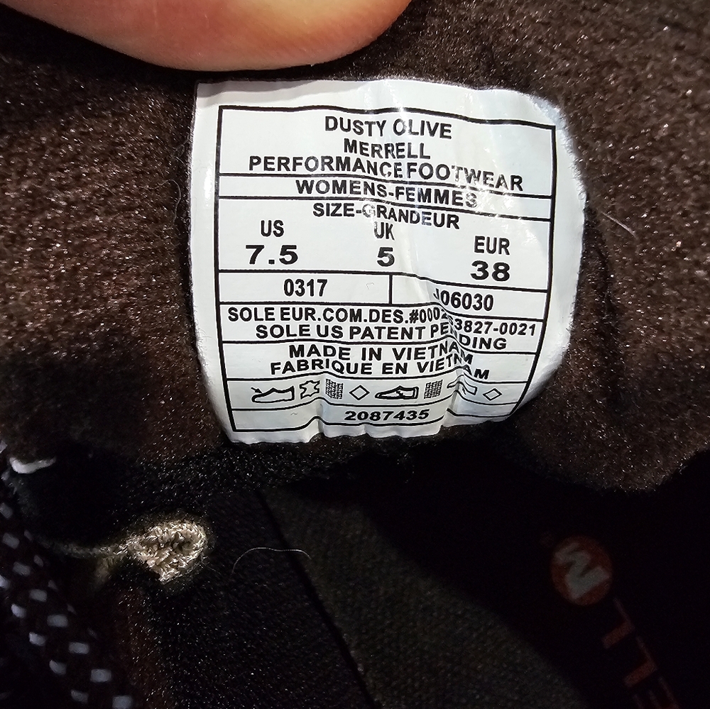 Merrell Like New - Picture 2 of 7